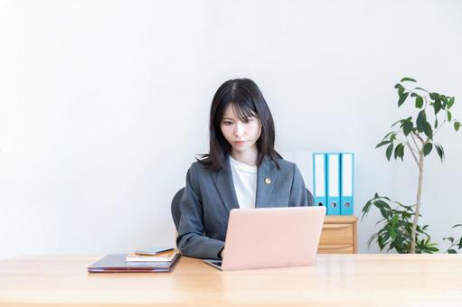 税理士事務所で一般事務のお仕事！年間休日120日〜！